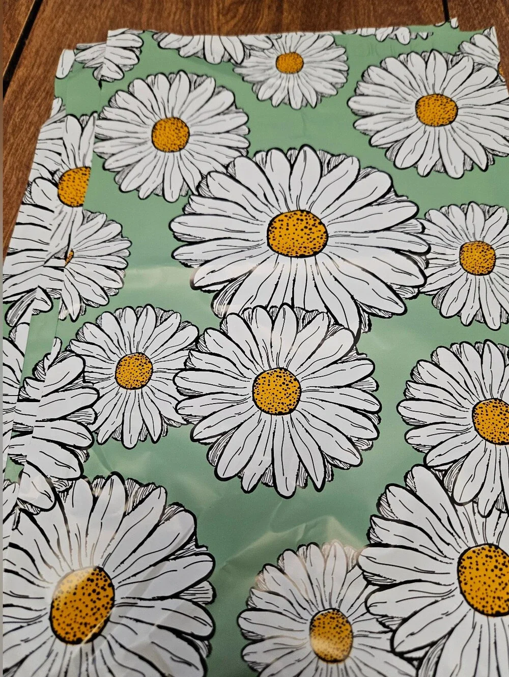 Green Daisy Polymailer Packages